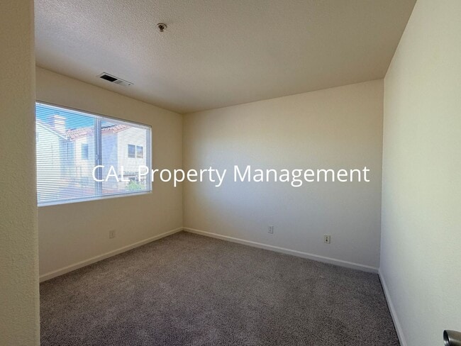 Building Photo - 1159 Cobblestone St