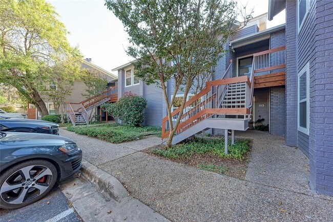 Building Photo - 2106 Nickerson St