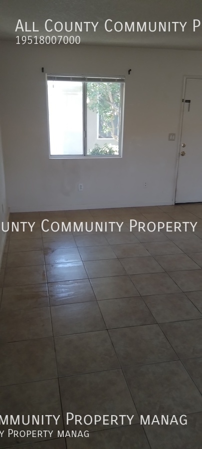 Building Photo - 2 Bed 1 Bath for Rent in Yucca Valley!