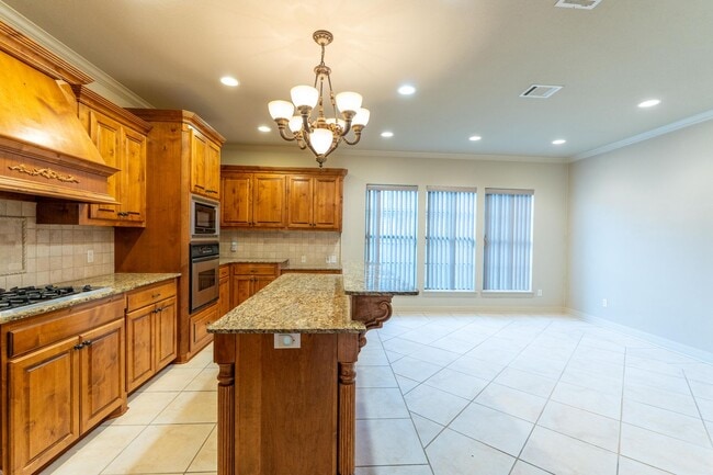 Building Photo - Freshly Updated 4-Bedroom Home in Norris Ferry Landing