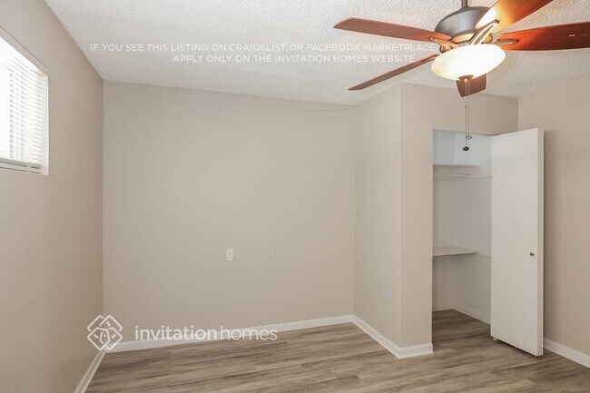 Building Photo - 3114 W Charter Oak Rd