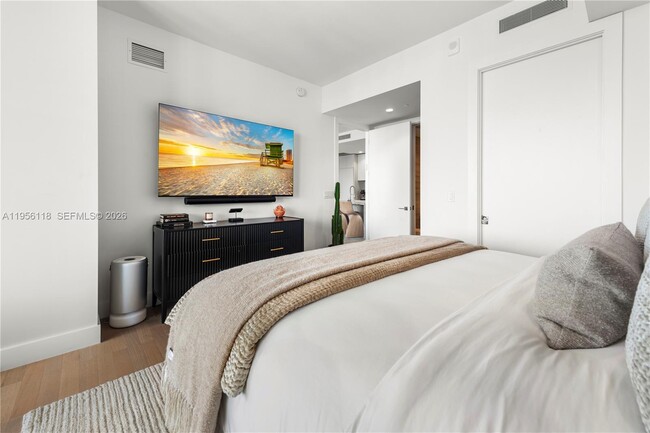 Building Photo - 5775 Collins Ave