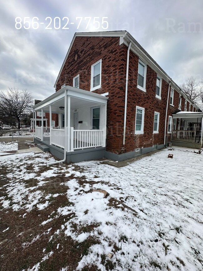 Building Photo - Fully renovated 3 Bedroom house in FAIRVIEW