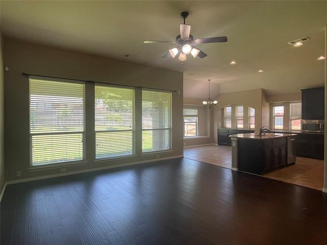 Building Photo - 9717 Delmonico Dr