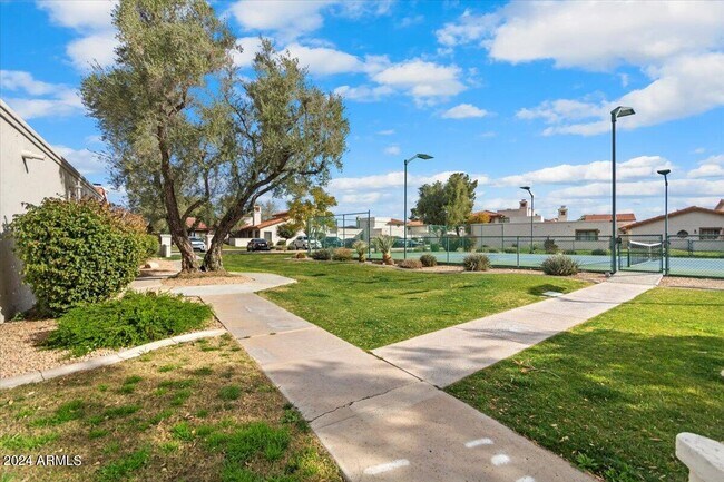 Building Photo - 6349 N 78th St