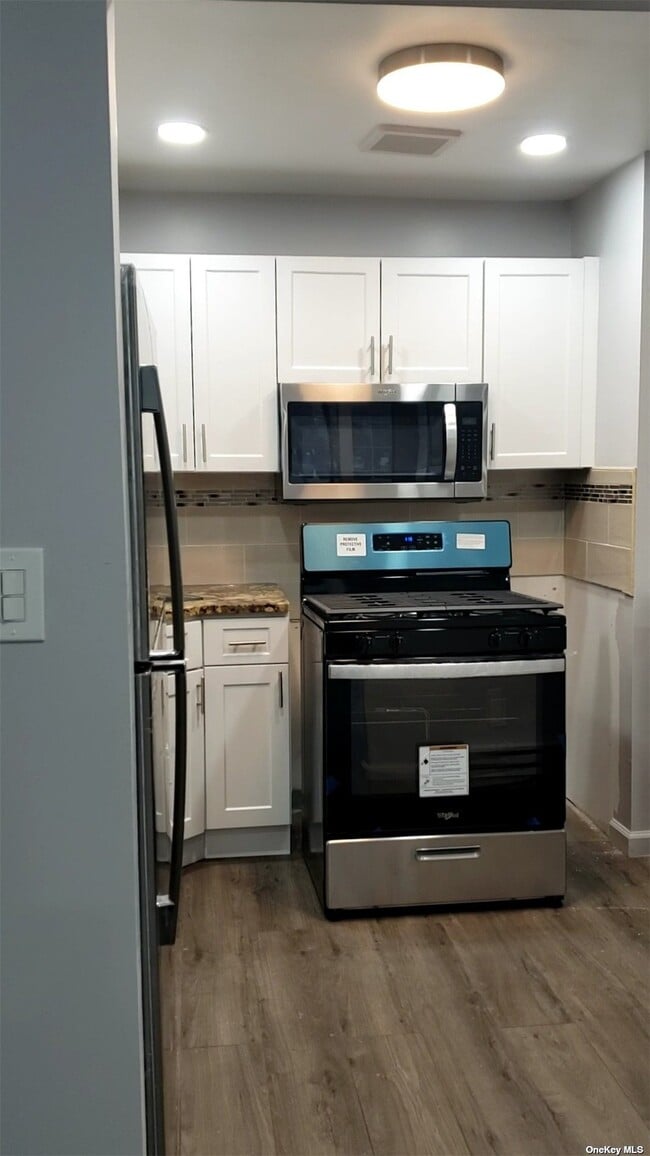 Building Photo - 8616 Avenue L