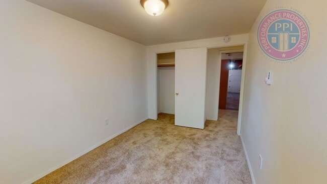 Building Photo - Beaumont - Prime Location!  Great Floor-Plan, Fully Fenced Yard, Pet Friendly!!