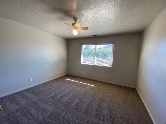Building Photo - 473 E 1100 S