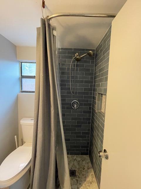 Building Photo - 919 Laurel Dr