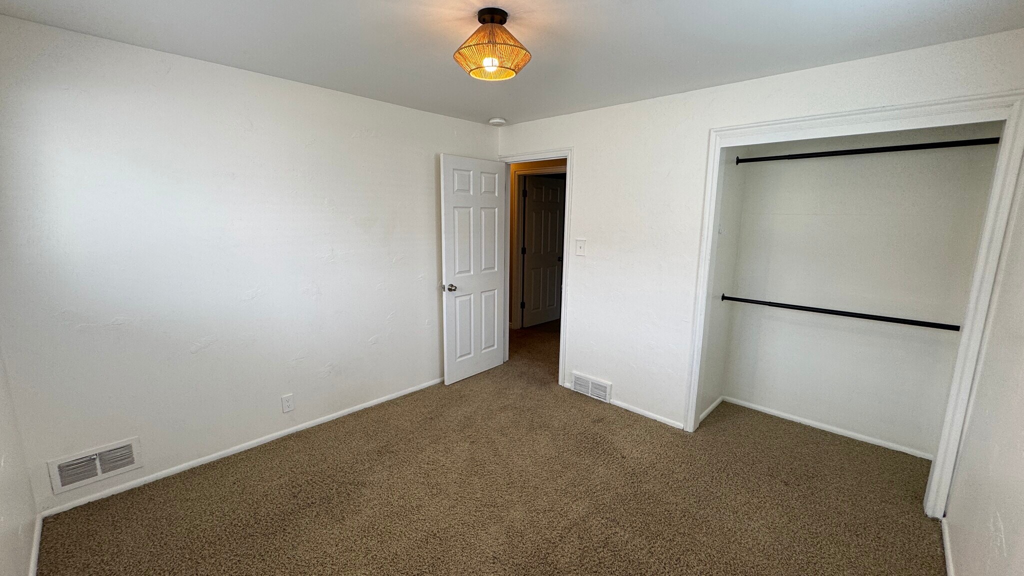 Building Photo - 737 N 500 E