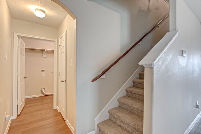 Building Photo - 838 Darbydale Crossing Ln