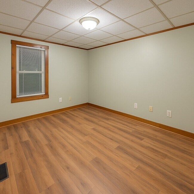 Building Photo - 47 Boutwell St