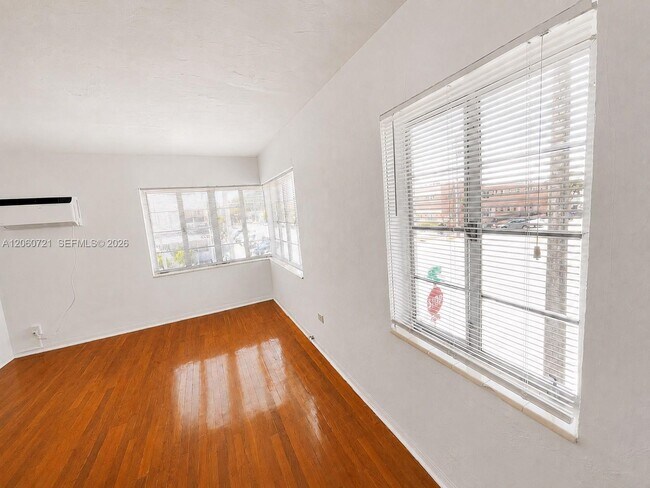 Building Photo - 7407 Byron Ave