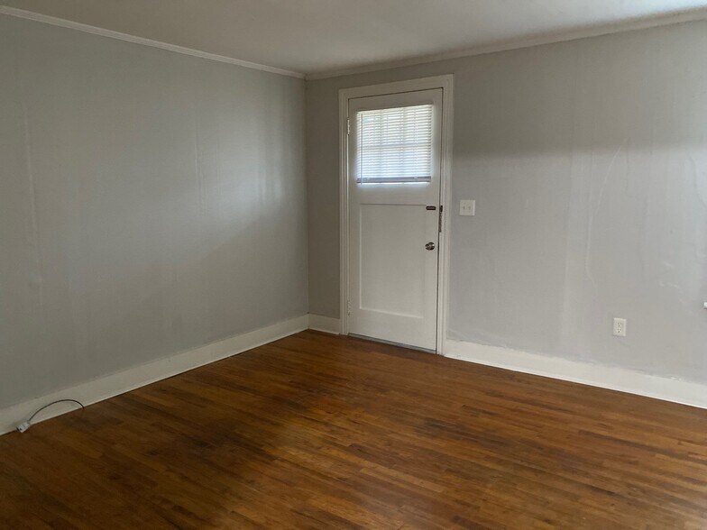 Building Photo - 36 Bryant St