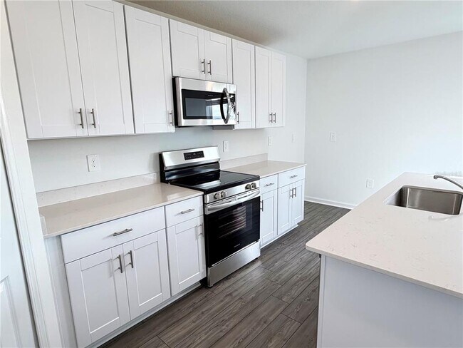 Building Photo - 4212 SW 82nd Ln