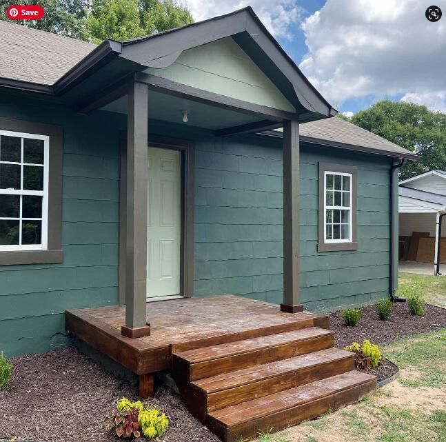 Building Photo - 194 E Pine St