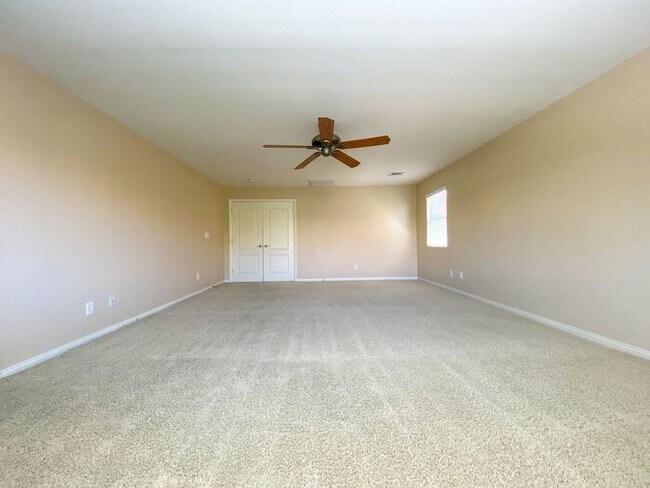 Building Photo - 2700 + Sq ft house with Pool and 3 car garage