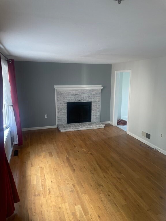 Building Photo - 51 Grove St