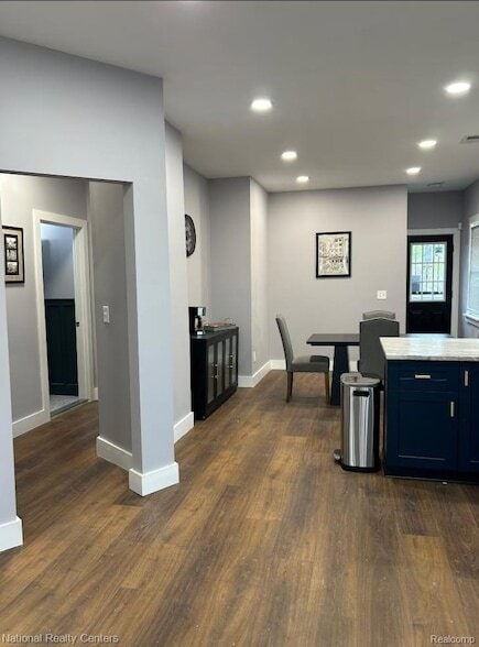 Building Photo - 2710 Wreford St