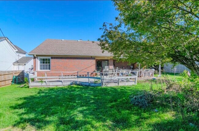 Building Photo - 500 Orchard Dr