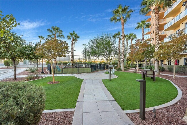 Building Photo - Gorgeous Condo at One Las Vegas!