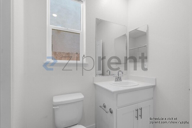Building Photo - 8354 Akino Ct
