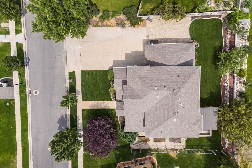Building Photo - 9176 N Pebble Creek Loop