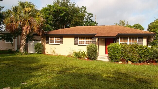 Primary Photo - Charming Home With Many Upgrades