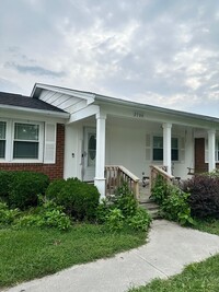 Building Photo - Beautiful 3 bed 2 bath