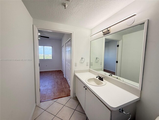 Building Photo - 3500 Coral Way