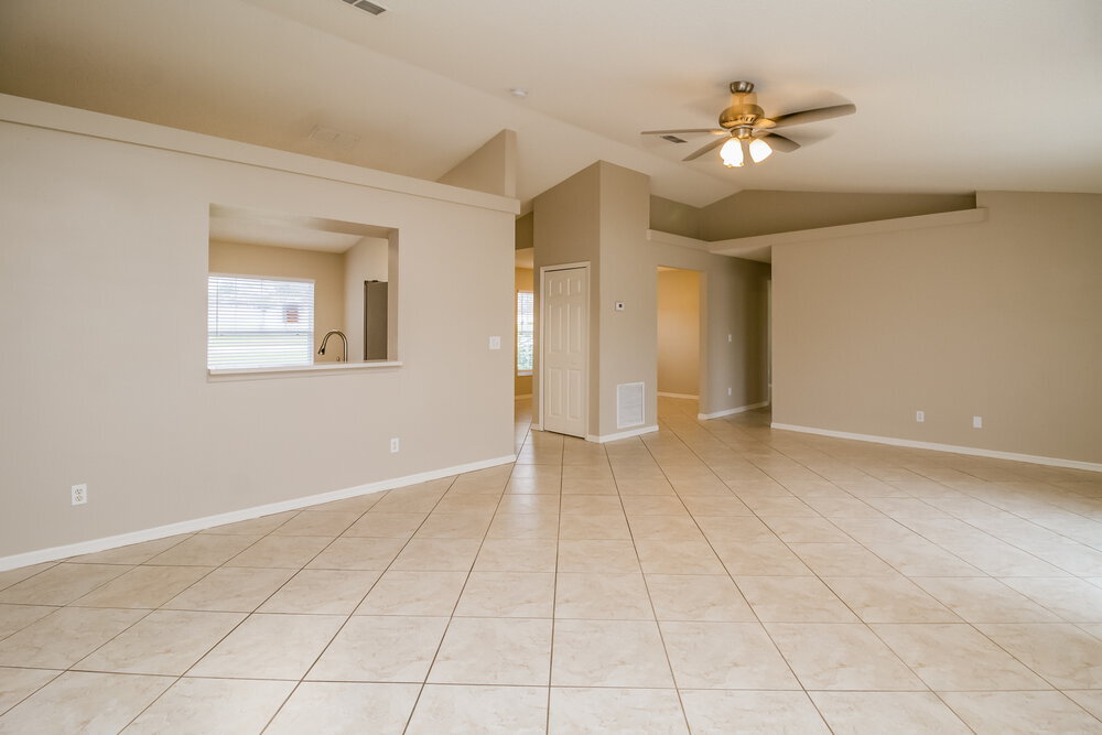 Building Photo - 12041 Goldenstar Ln