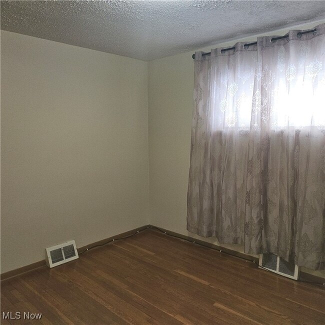 Building Photo - 13710 Rybak Ave