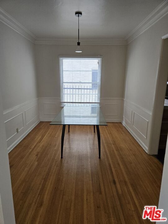 Building Photo - 1338 S Dunsmuir Ave