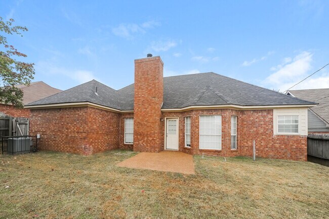 Building Photo - 5637 Morning Flower Dr