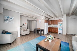 Living Room - Silvertree Seniors