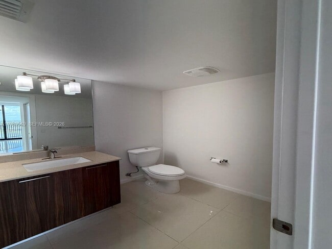 Building Photo - 5252 NW 85th Ave