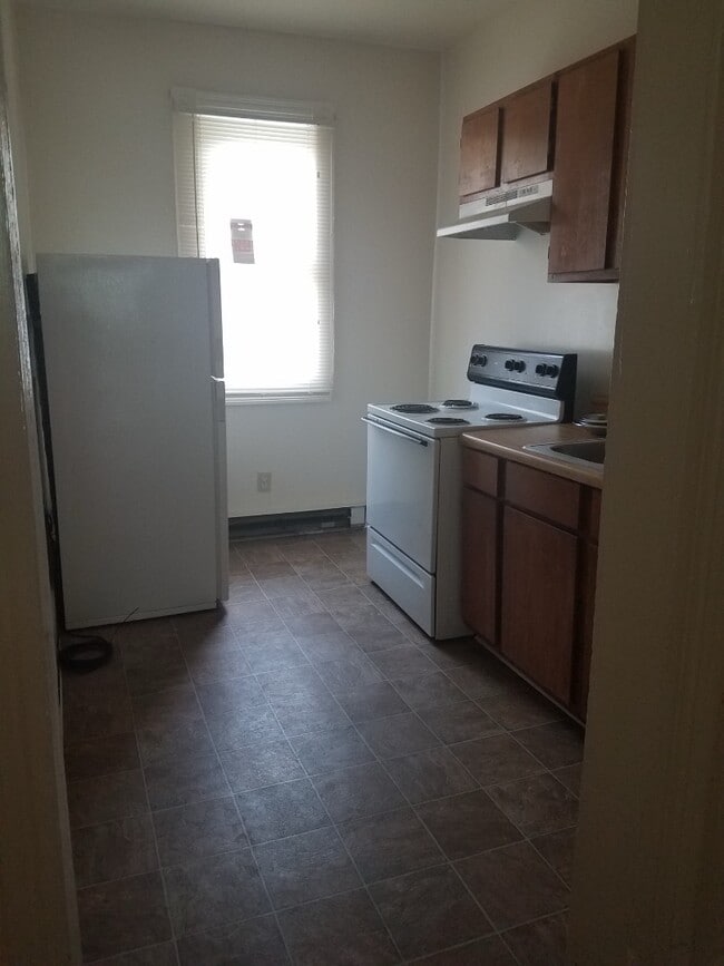 Building Photo - 616 Harrison St