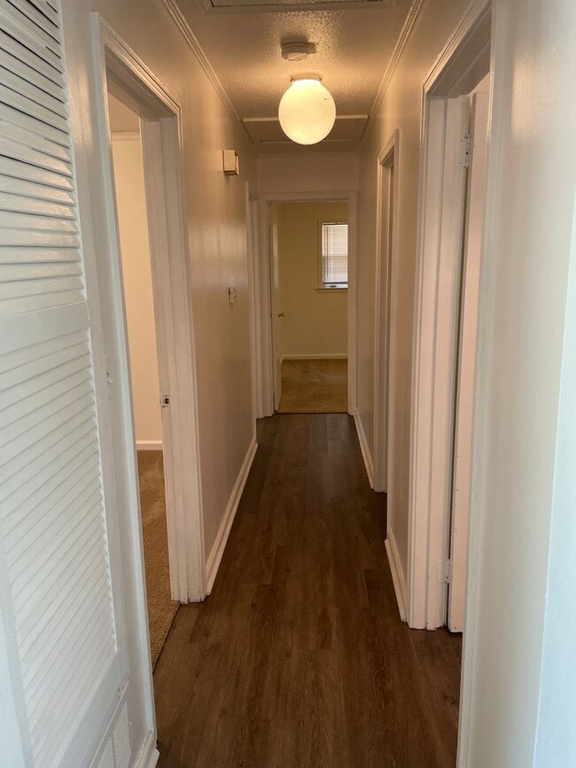 Building Photo - 688 Joryne Dr