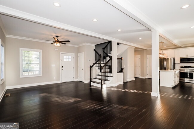 Building Photo - 10 Magan Ct