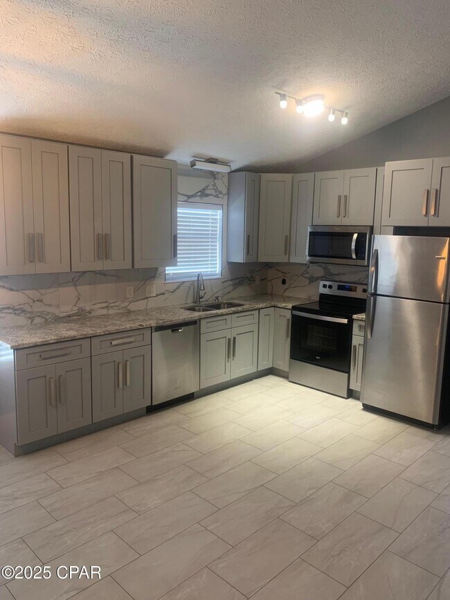 Building Photo - 225 Coquina Shell Wy