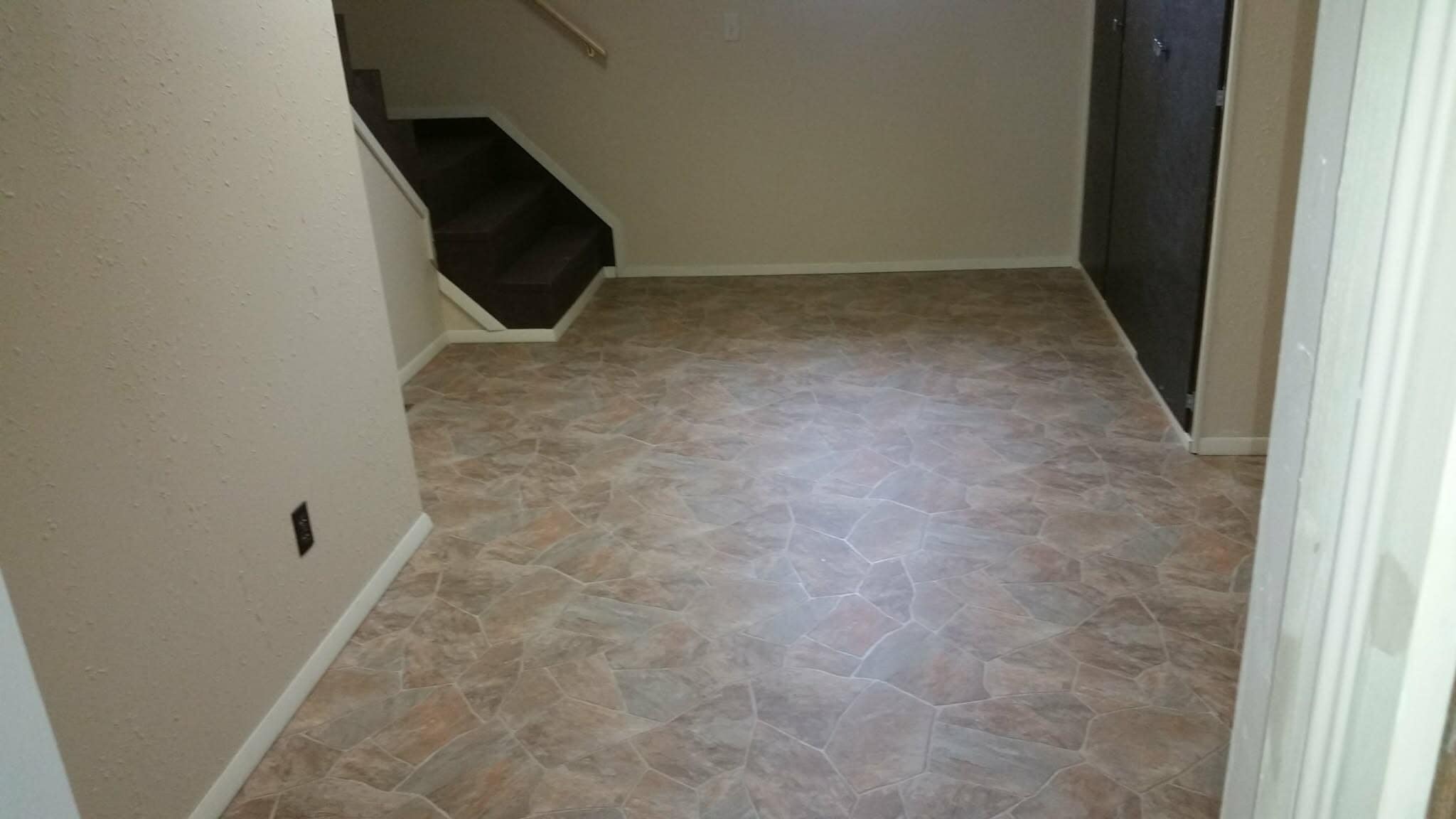 Building Photo - 211 10th Ave N