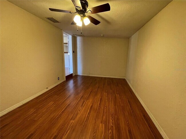 Building Photo - 2525 Emma Cir