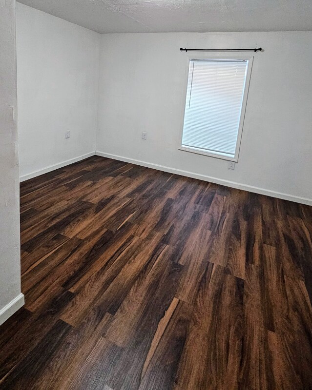 Building Photo - 222 Walnut St NW