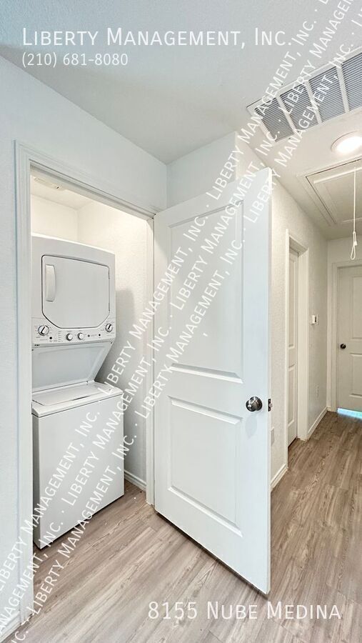 Building Photo - 8155 Nube Medina