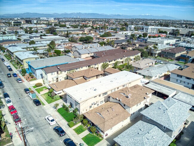 Floorplan - 12236 Manor Dr.