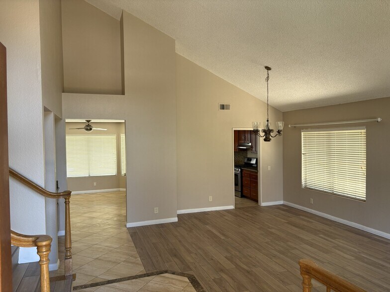 Building Photo - 2345 Heritage Dr