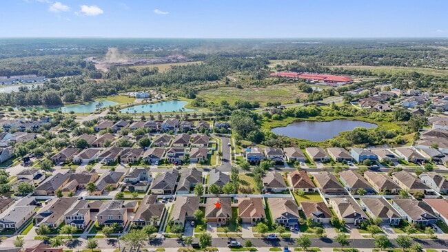 Building Photo - "Charming 3-Bedroom Retreat with Granite T...