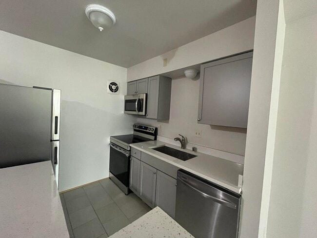 Building Photo - 3811 S 35th St