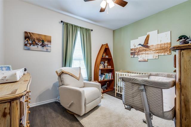 Building Photo - 900 Honey Maple St