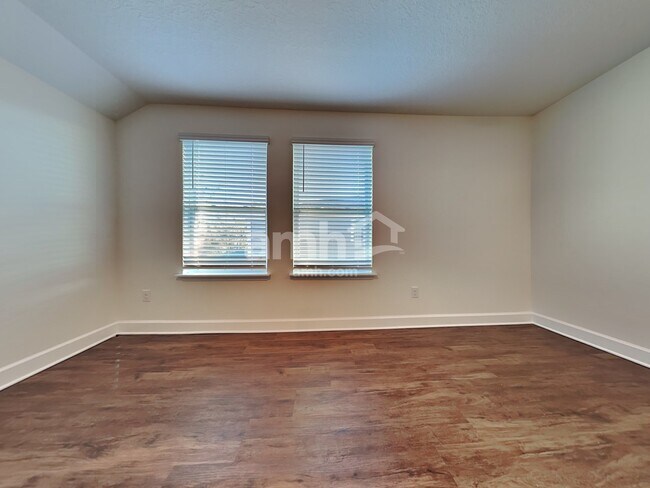Building Photo - 1177 Walden Pond Dr